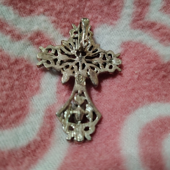 Premier Designs Cross - Picture 2 of 2